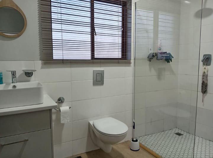 2 Bedroom Property for Sale in Uitenhage Central Eastern Cape